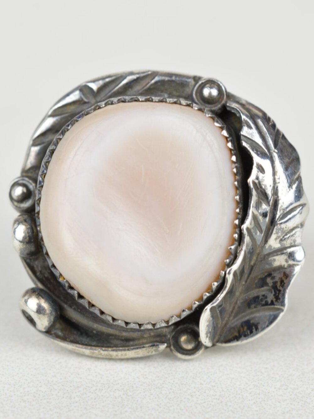 VTG Rodney Lee Guerro Navajo Sterling Silver Pink Mother of Pearl Ring 7